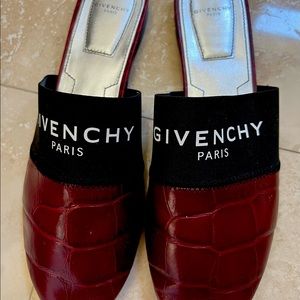 Gìvenchy - Use but look good- No box
